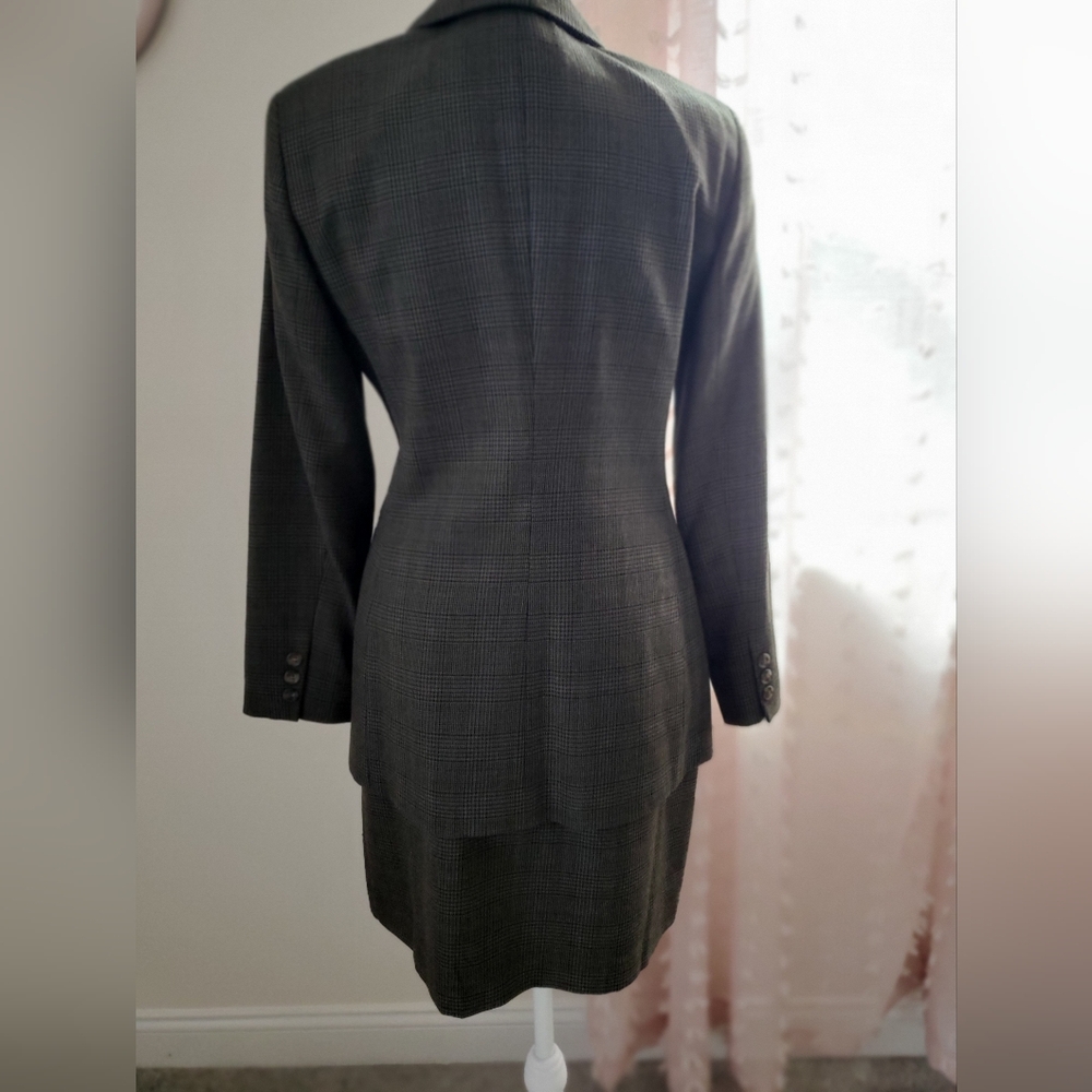 Karen Kane Blue/Grey/Brown Plaid Lightweight Wool Suit